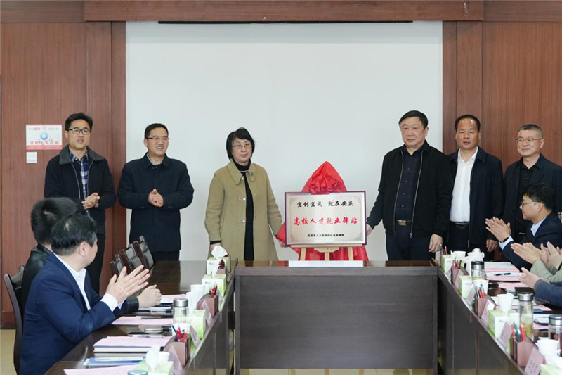 亚洲中文字幕在线乱妇