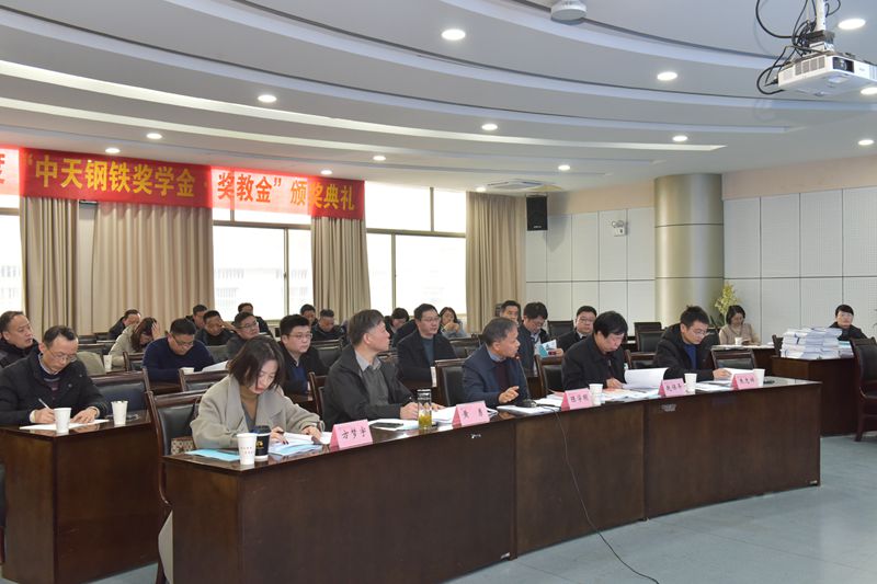 亚洲中文字幕在线乱妇