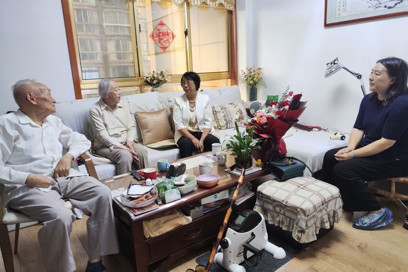 亚洲中文字幕在线乱妇