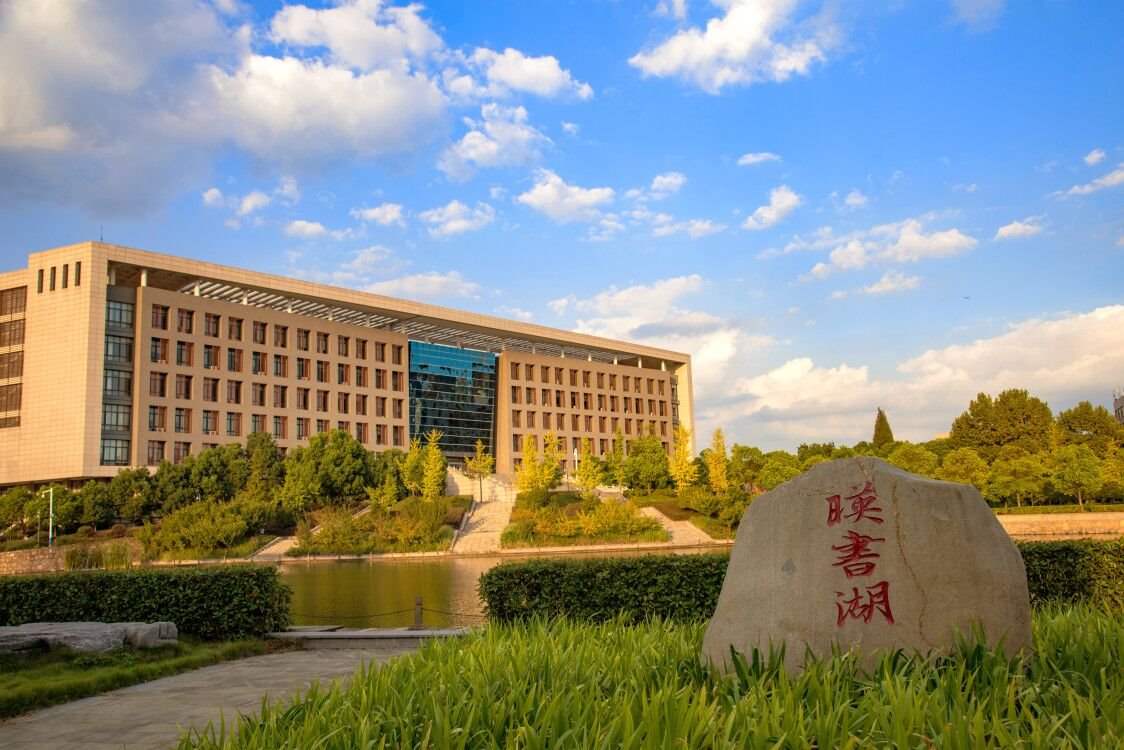 亚洲中文字幕在线乱妇
