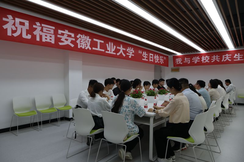 亚洲中文字幕在线乱妇
