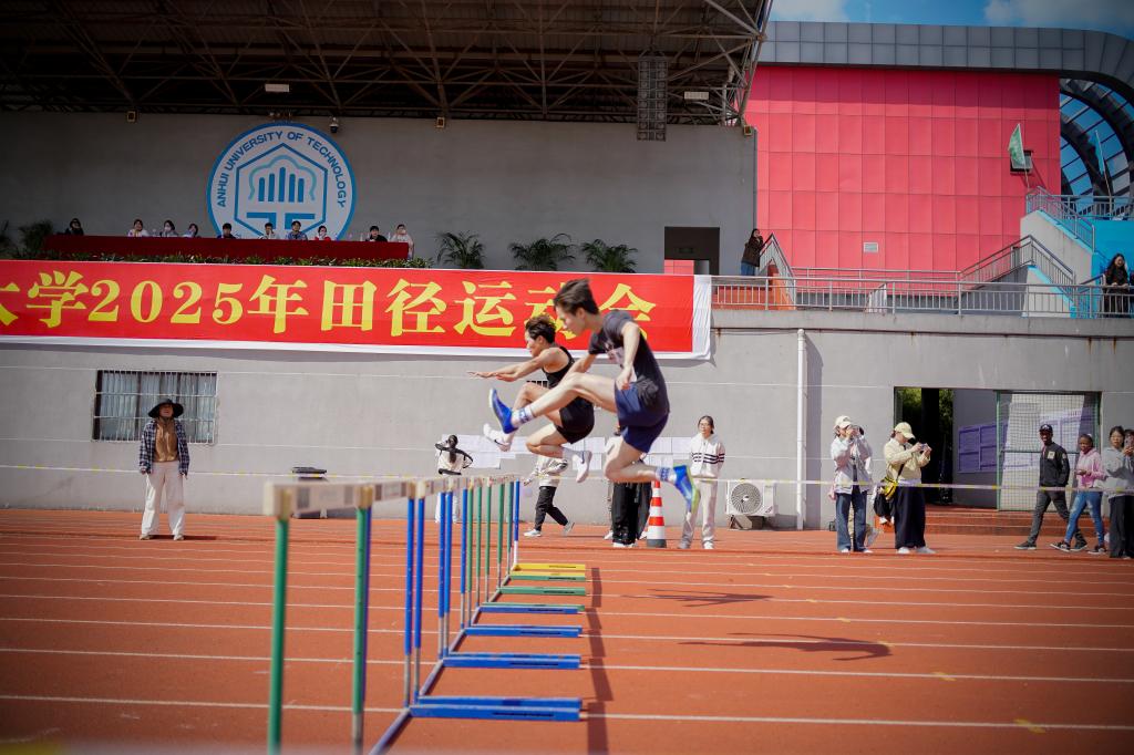 亚洲中文字幕在线乱妇